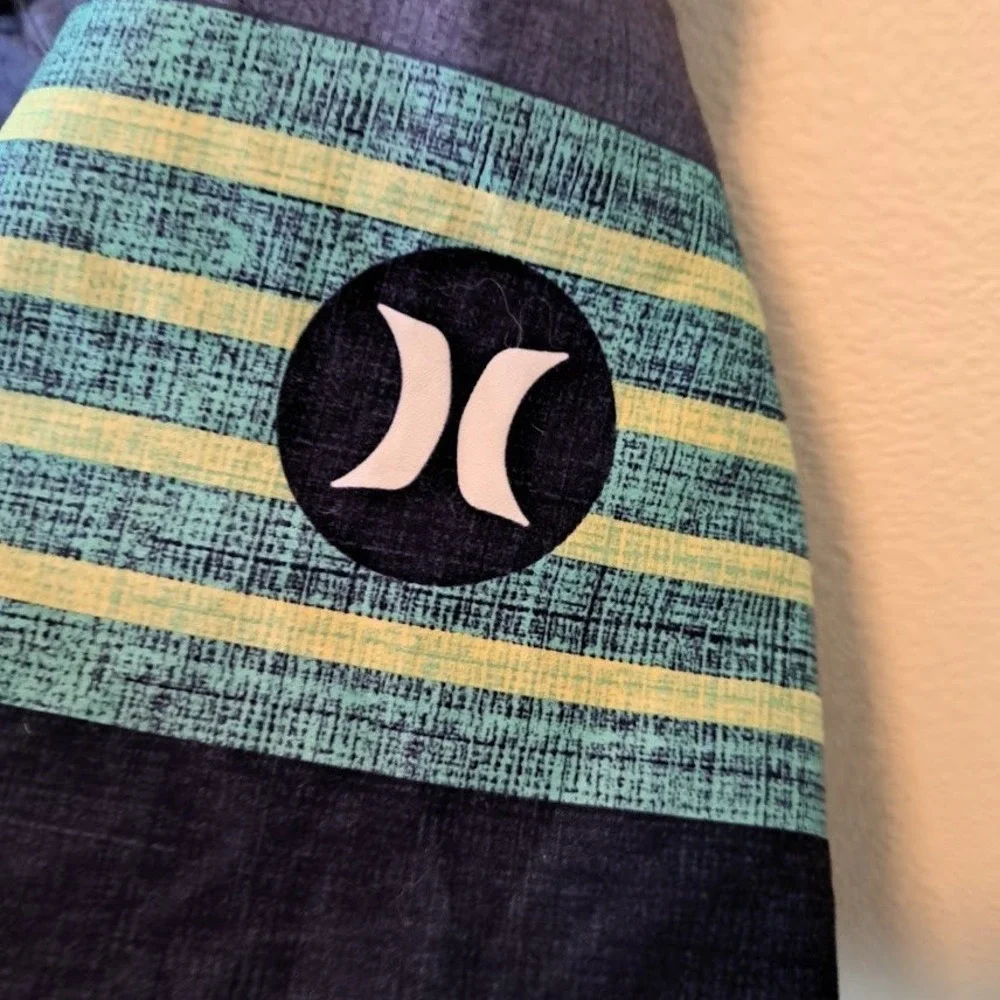 Hurley Boys Size 16 Board Shorts Blue Teal Striped‎ Swim Trunks